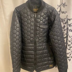 Men’s Burton Ski/Snowboard jacket.